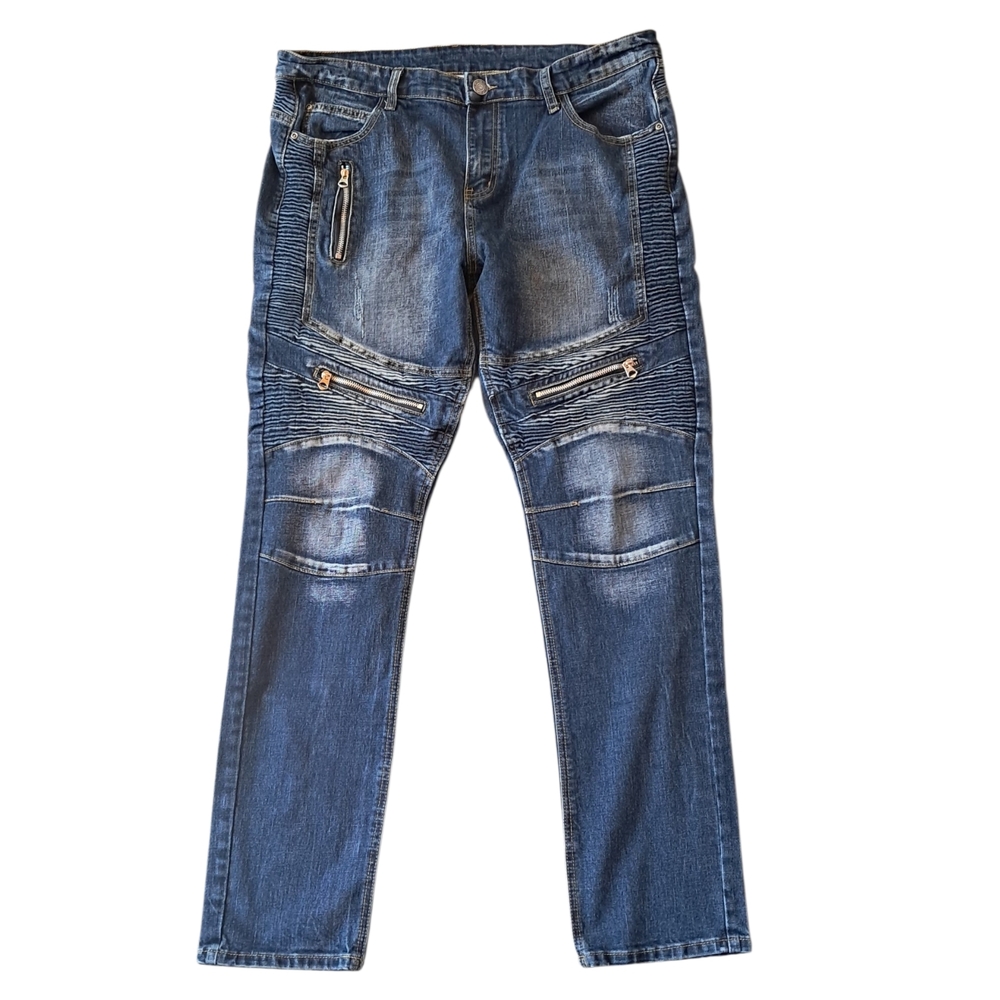 Relaxed Fit Denim Jeans with Zipper Accents
